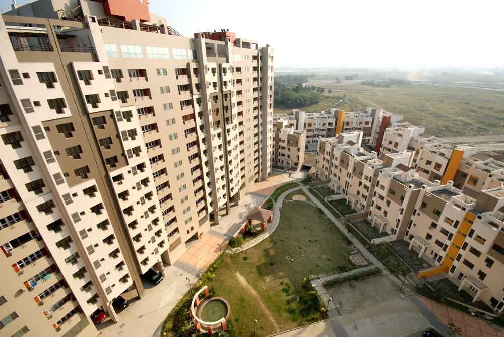 2 BHK Apartment For Sale in Hiland Woods