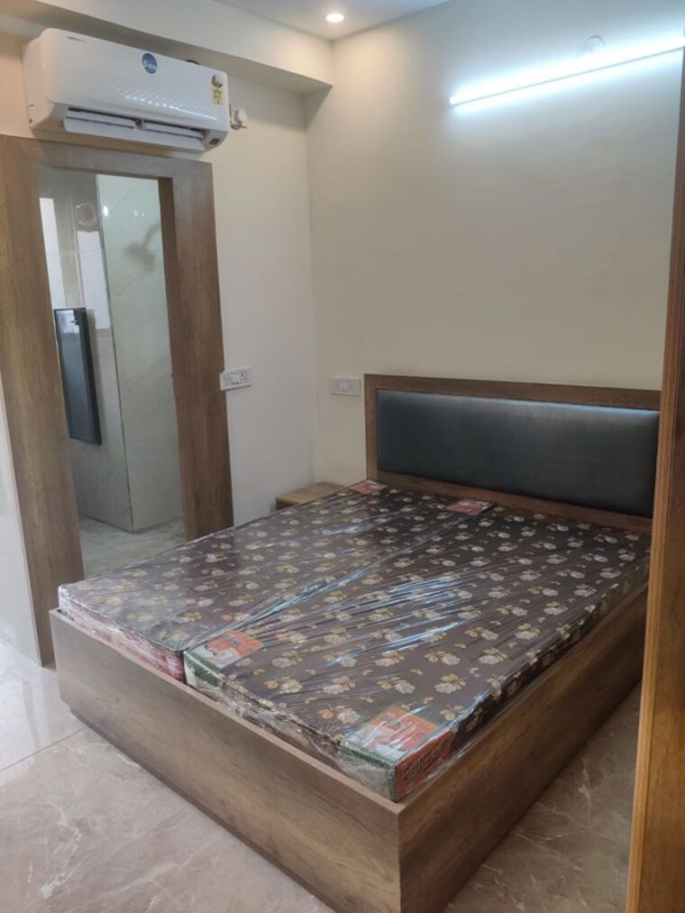 Bedroom, ireo-skyon 1 RK 350 Sq.Ft. Apartment In Sector 60 Gurgaon 9951892