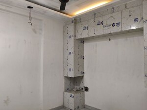 Master Bedroom in 2 BHK Builder Floor at Sector 73 – for Sale