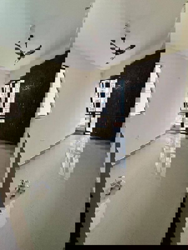 3 BHK + Servant Room 1750 Sq.Ft. Apartment in Gardenia Glory