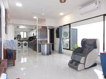 Living Room in 3 BHK Apartment at Shubham Trident, Chembur – for Sale