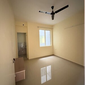 Room in 3 BHK Apartment at Pyramid Altia, Sector 70 – for Rent