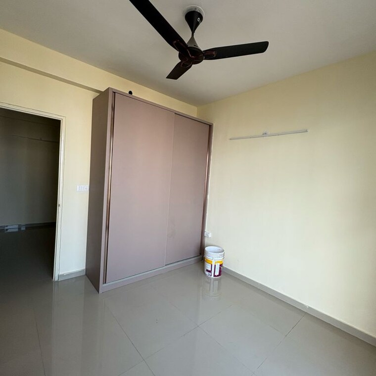 Room, pyramid-altia 3 Bedroom 742 Sq.Ft. Apartment In Sector 70 Gurgaon 9952004