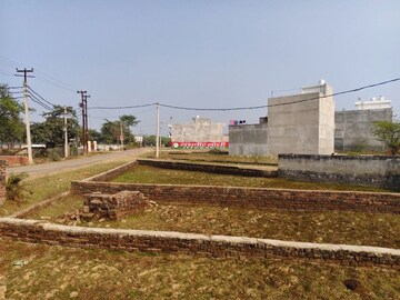  Plot – Exterior View View at Jankipuram Extension - for Sale