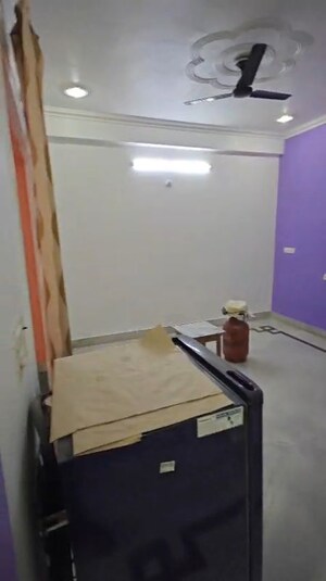 Furnished Amenities in 2 BHK Builder Floor at Gomti Nagar – for Rent