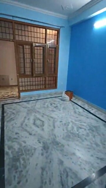 Bedroom in 2 BHK Builder Floor at Gomti Nagar – for Rent