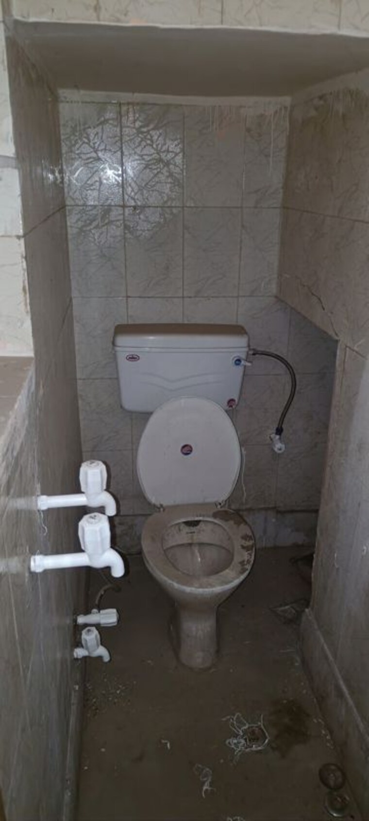 Bathroom, rohini sector 8 3 Bedroom 450 Sq.Ft. Independent House In Rohini Sector 8 Delhi 9952147