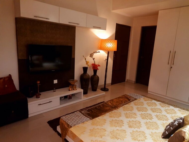 Bedroom, puri-pranayam 3.5 Bedroom 2257 Sq.Ft. Apartment In Sector 82 Faridabad 9952007