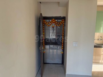 Furnished Amenities in 2 BHK Apartment at Panchsheel Greens II, Sector 16 Greater Noida – for Sale