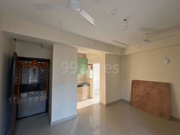 Room in 2 BHK Apartment at Panchsheel Greens II, Sector 16 Greater Noida – for Sale