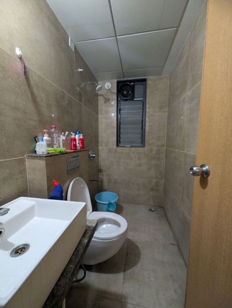 Bathroom, baner 2 Bedroom 850 Sq.Ft. Apartment In Baner Pune 9952031