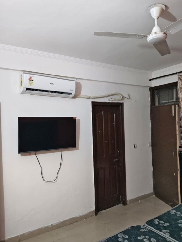 undefined, vip road 3 Bedroom 1600 Sq.Ft. Apartment In Vip Road Zirakpur 9952181