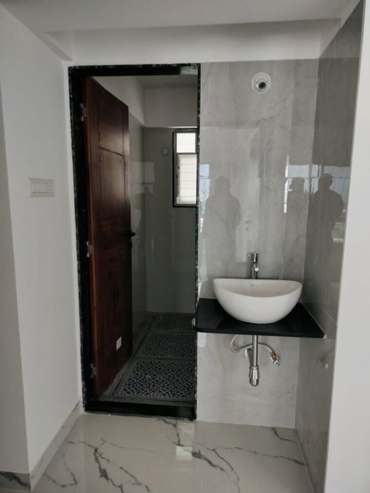 Bathroom, a-and-a-breeza 3 Bedroom 1300 Sq.Ft. Apartment In Koregaon Park Pune 9952035