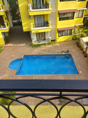 Swimming Pool in 2 BHK Apartment at Siolim – for Rent
