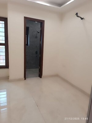Room in 3 BHK Builder Floor at Puri Kohinoor, Sector 89 – for Sale