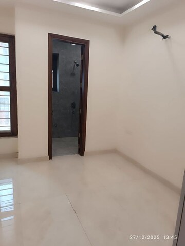 Room in 3 BHK Builder Floor at Puri Kohinoor, Sector 89 – for Sale