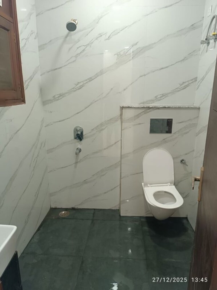 Bathroom, puri-kohinoor 3 Bedroom 155 Sq.Yd. Builder Floor In Sector 89 Faridabad 9952323