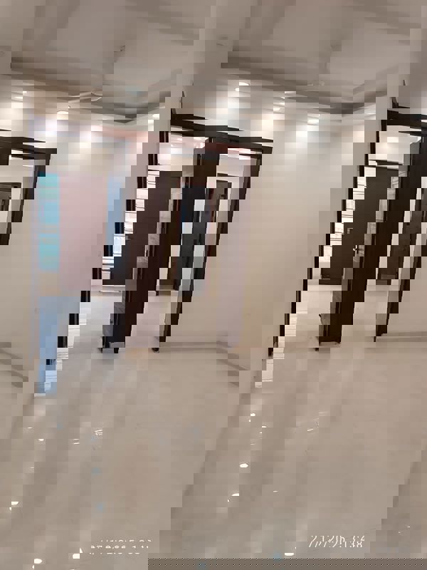 3 BHK 155 Sq.Yd. Builder Floor in Puri Kohinoor