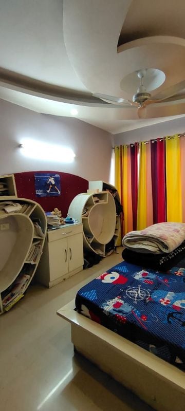Room in 4 BHK Apartment at Puri Pranayam, Sector 82 – for Sale