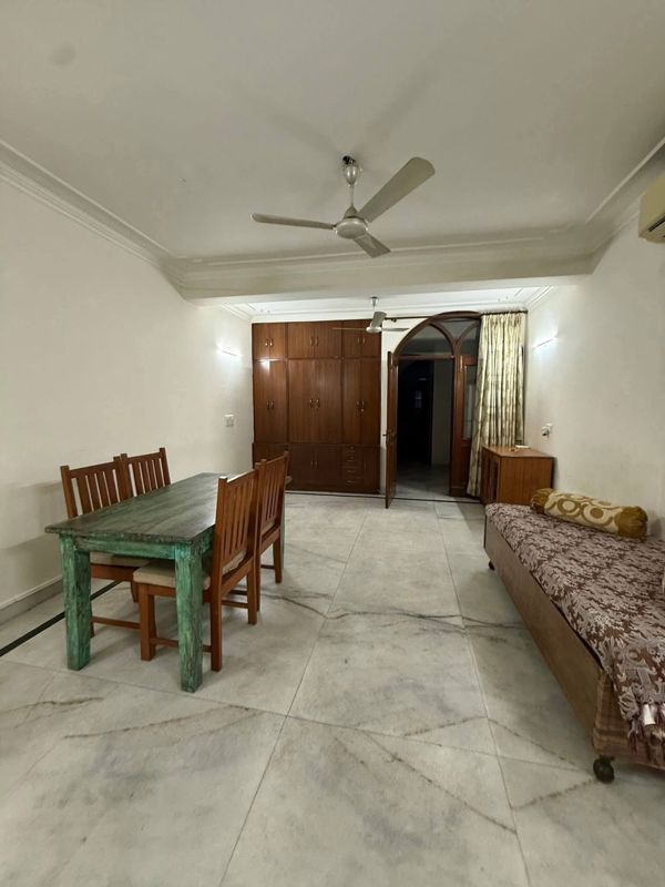 1 BHK Builder Floor For Rent in Lajpat Nagar II
