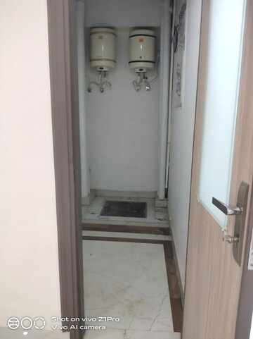 Building Lobby in 3 BHK Apartment at M3M Atrium, Sector 57 – for Rent