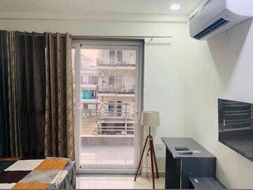 Staircase in  Pg at Sector 71 – for Rent