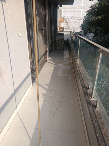 Balcony in 3 BHK Builder Floor at Ansal Sushant Lok I, Sector 43 – for Rent