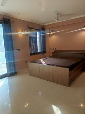 Living Room in 3 BHK Builder Floor at Ansal Sushant Lok I, Sector 43 – for Rent