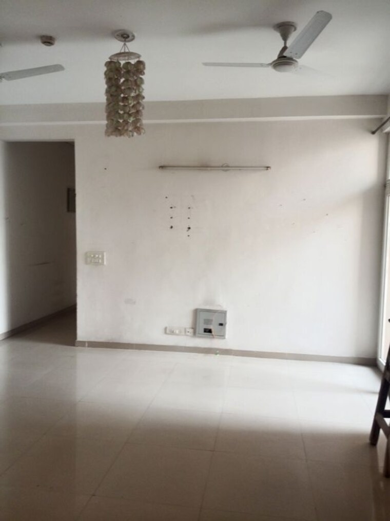 undefined, mahagun-mywoods-iii 3 Bedroom 1225 Sq.Ft. Apartment In Sector 16c Greater Noida Greater Noida 9952404