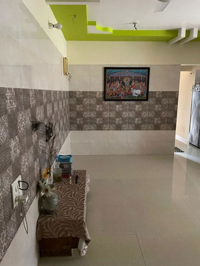 Room, yadushree-complex 3 Bedroom 1100 Sq.Ft. Apartment In Tirupati Nagar Palghar 9948213