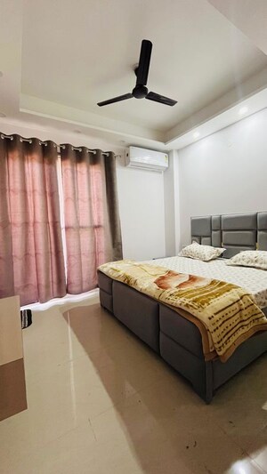 Bedroom in 2 BHK Builder Floor at Super Mart 1, Sector 27 – for Rent