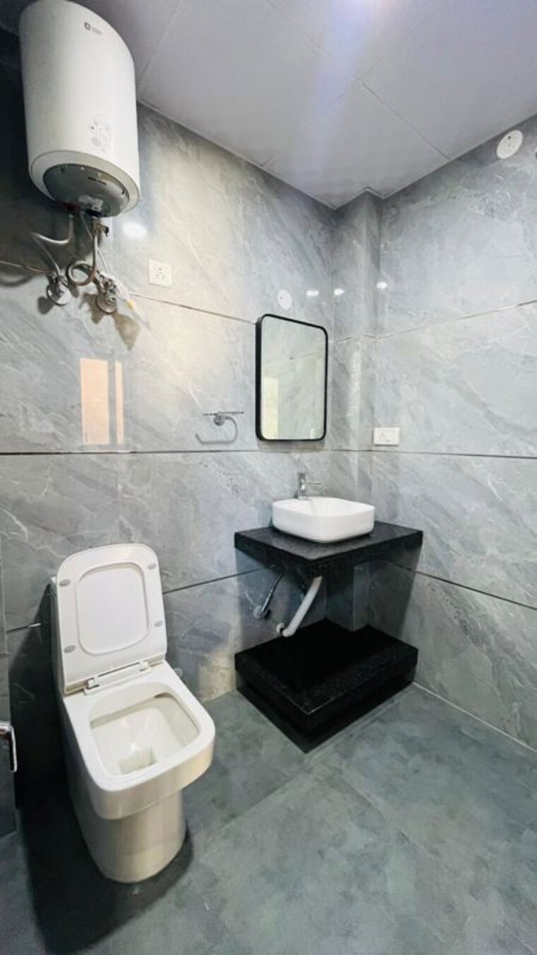 Bathroom, super-mart-1 2 Bedroom 1200 Sq.Ft. Builder Floor In Sector 27 Gurgaon 9952416