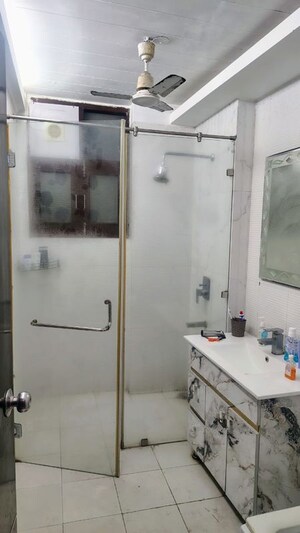 Master Bedroom in 3 BHK Apartment at HBH Galaxy Apartments, Sector 43 – for Rent