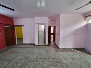 Room in 2 BHK Independent House at RWA Apartments Sector 26, Sector 26 – for Rent