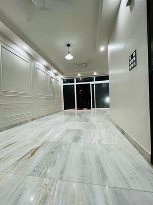 Room in 3 BHK Builder Floor at Greater Kailash I – for Rent