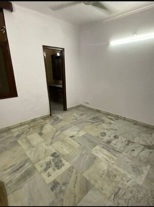 2 BHK Builder Floor For Rent in East Of Kailash