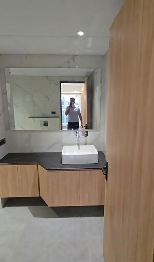 Bathroom in 3 BHK Apartment at M3M Atrium, Sector 57 – for Rent