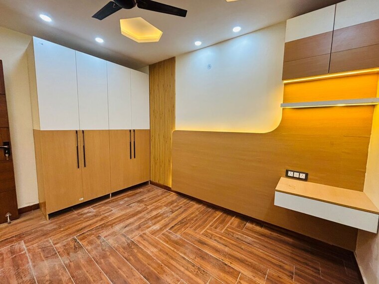 Bedroom, uttam nagar 2 Bedroom 60 Sq.Yd. Builder Floor In Uttam Nagar Delhi 9952463
