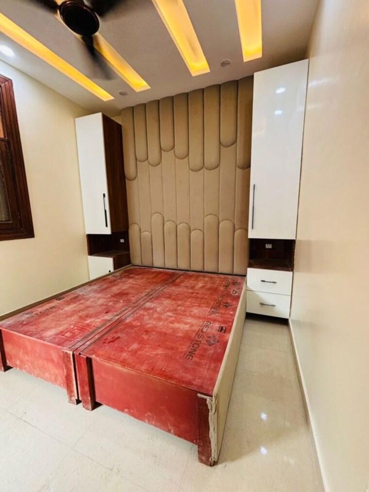 Kitchen, uttam nagar 2 Bedroom 60 Sq.Yd. Builder Floor In Uttam Nagar Delhi 9952463