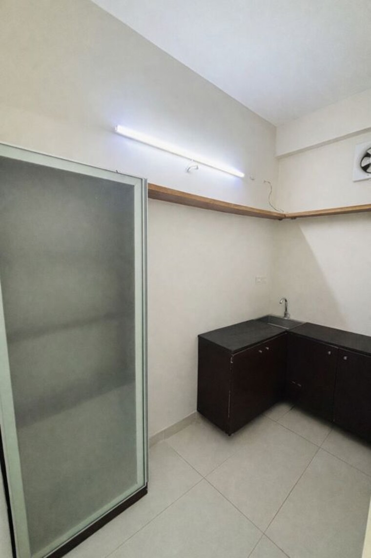 Kitchen, navrangpura Commercial Office Space 1050 Sq.Ft. In Navrangpura Ahmedabad 9952427