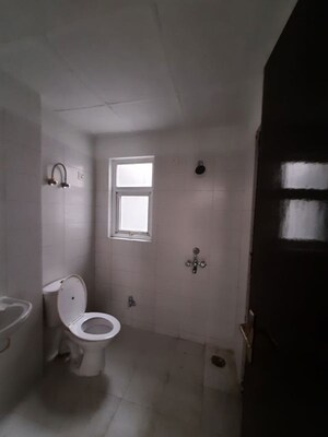 Bathroom in 3 BHK Builder Floor at BPTP Park 81, Sector 81 – for Sale