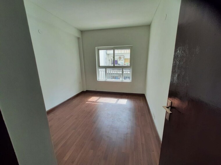 Room, bptp-park-81 3 Bedroom 180 Sq.Yd. Builder Floor In Sector 81 Faridabad 9952343