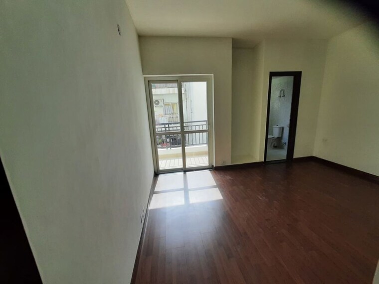 Room, bptp-park-81 3 Bedroom 180 Sq.Yd. Builder Floor In Sector 81 Faridabad 9952343