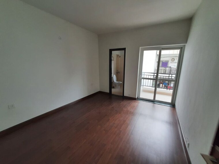 Room, bptp-park-81 3 Bedroom 180 Sq.Yd. Builder Floor In Sector 81 Faridabad 9952343