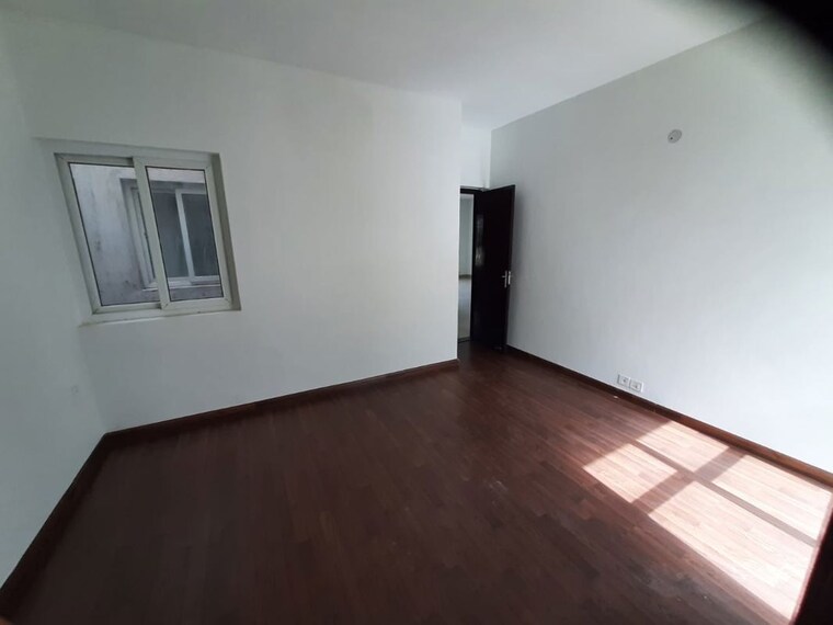 Room, bptp-park-81 3 Bedroom 180 Sq.Yd. Builder Floor In Sector 81 Faridabad 9952343
