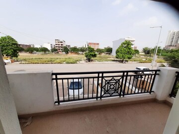 Balcony in 3 BHK Builder Floor at BPTP Park 81, Sector 81 – for Sale