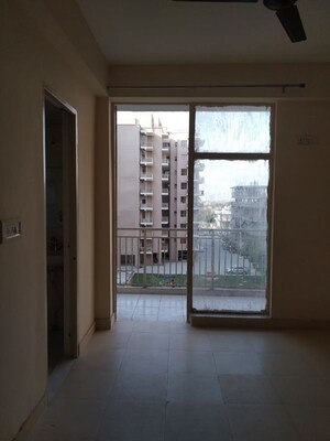 Room in 2 BHK Apartment at Adore Happy Homes, Sector 86 – for Sale