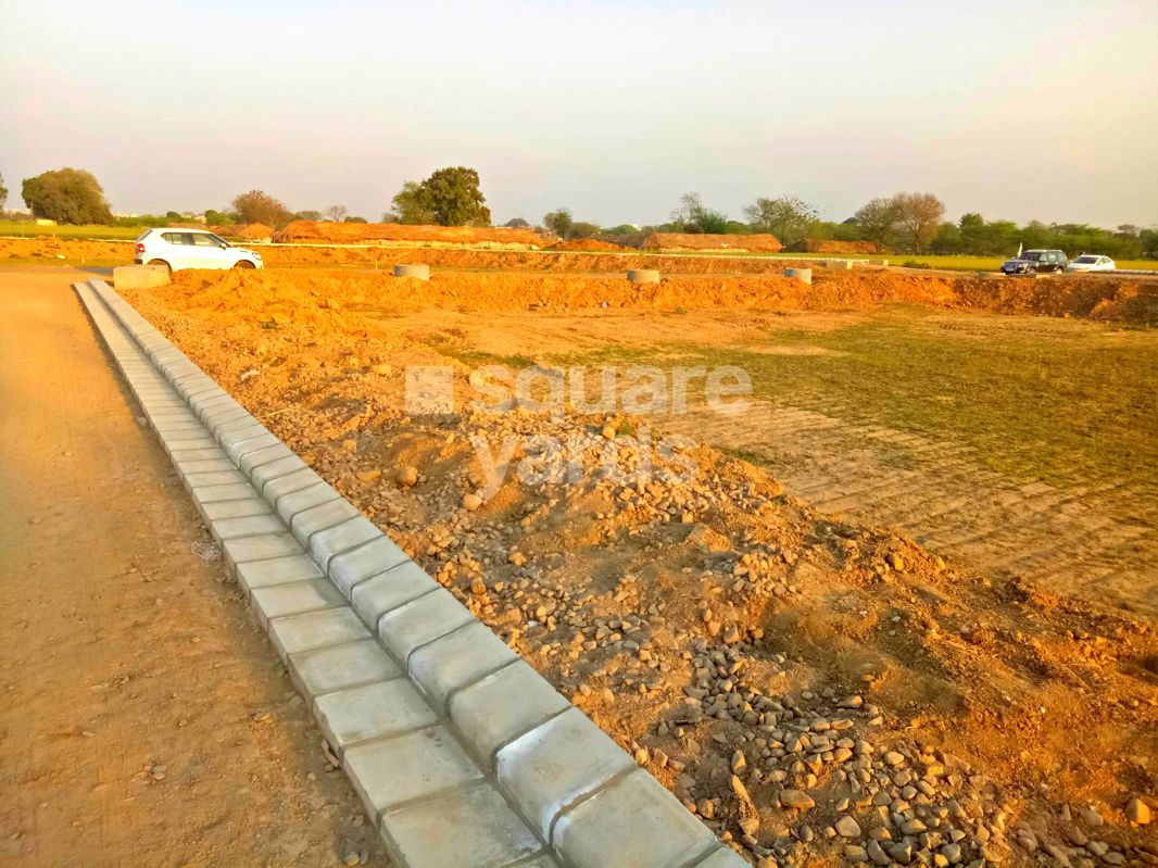Plot For Sale in Altus Prime