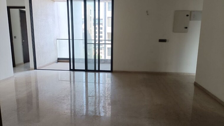 Room, radius-residency-and-anand-bhuvan 4 Bedroom 1450 Sq.Ft. Apartment In Santacruz West Mumbai 9952489
