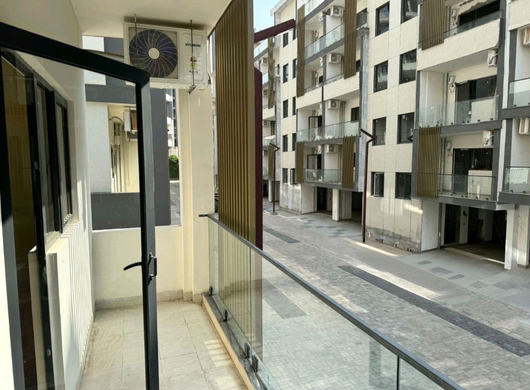3 BHK Apartment For Rent in Suncity Vatsal Valley